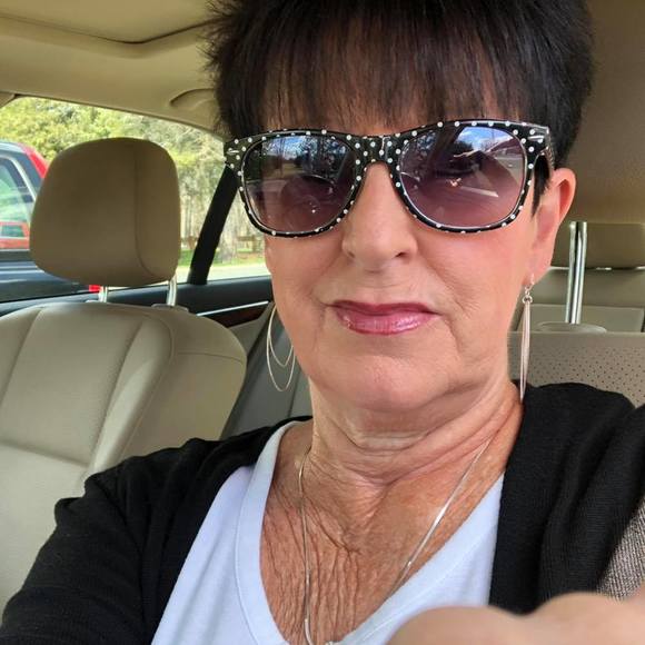 vickiahearn